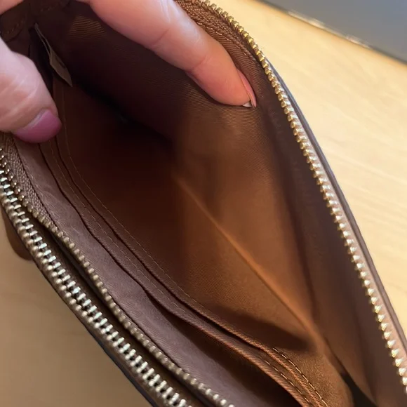 Coach Pebble Leather Wallet Wristlet - Picture 5 of 5